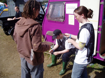 Reading2006 Setb Mikem B Wasnt So Popular When People Realised It Included A CAT Volunteer