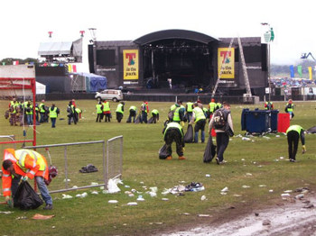 Tinthepark2006c Lifes So Much Quieter Without Him Eh